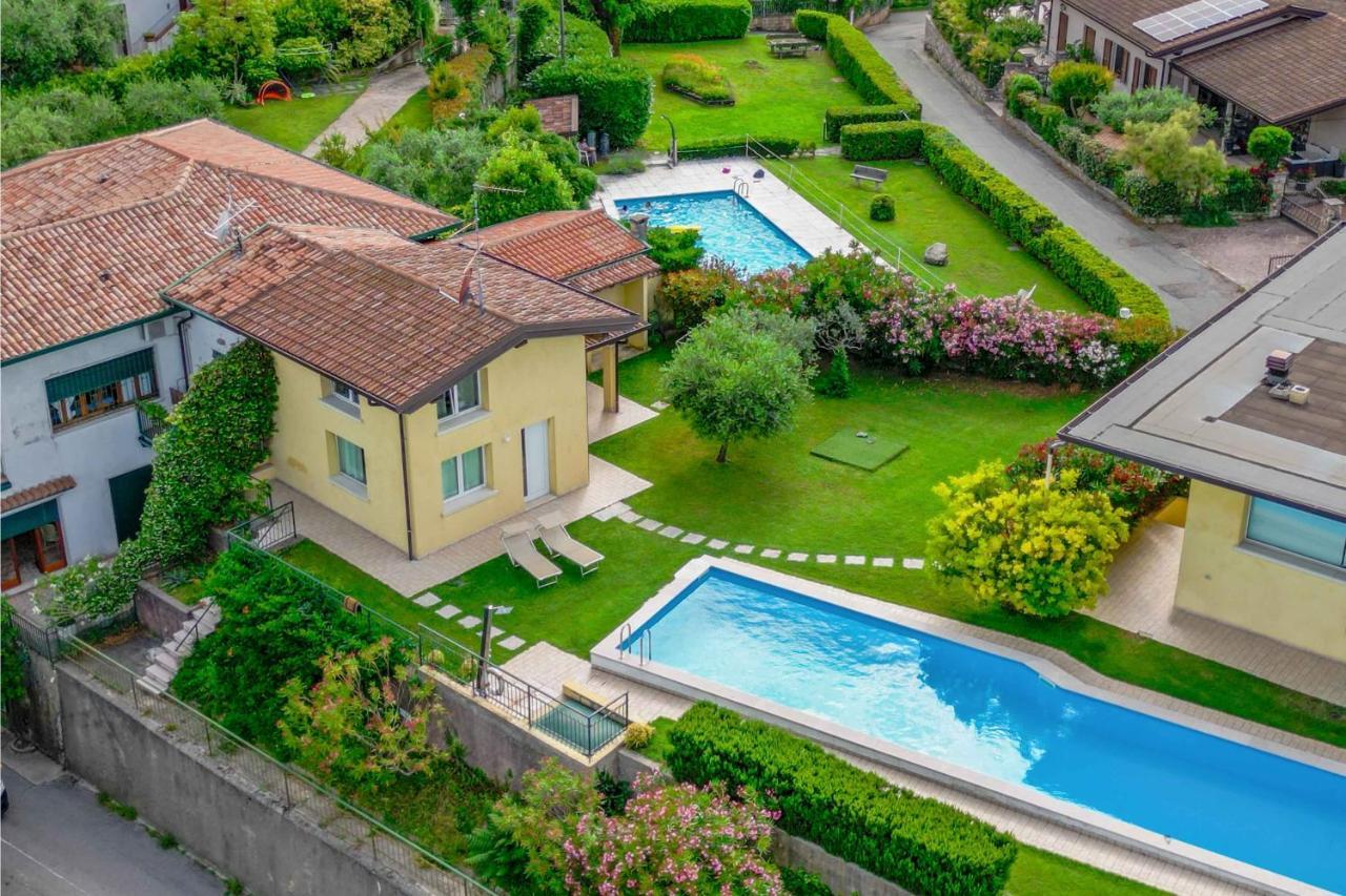 הוילה סויאנו דל לאגו Piscina Panoramica - La Casa Volante מראה חיצוני תמונה